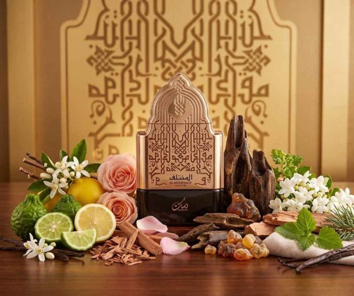 Nusuk Al Mukhtalif Signature 100ml Extrait.jpg